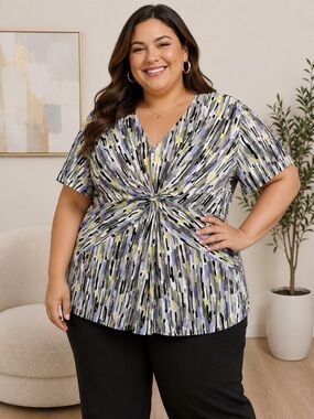Daisy Fuentes Fun Flirty Gray Multi Twist-Front Short Sleeve Top Size 2X